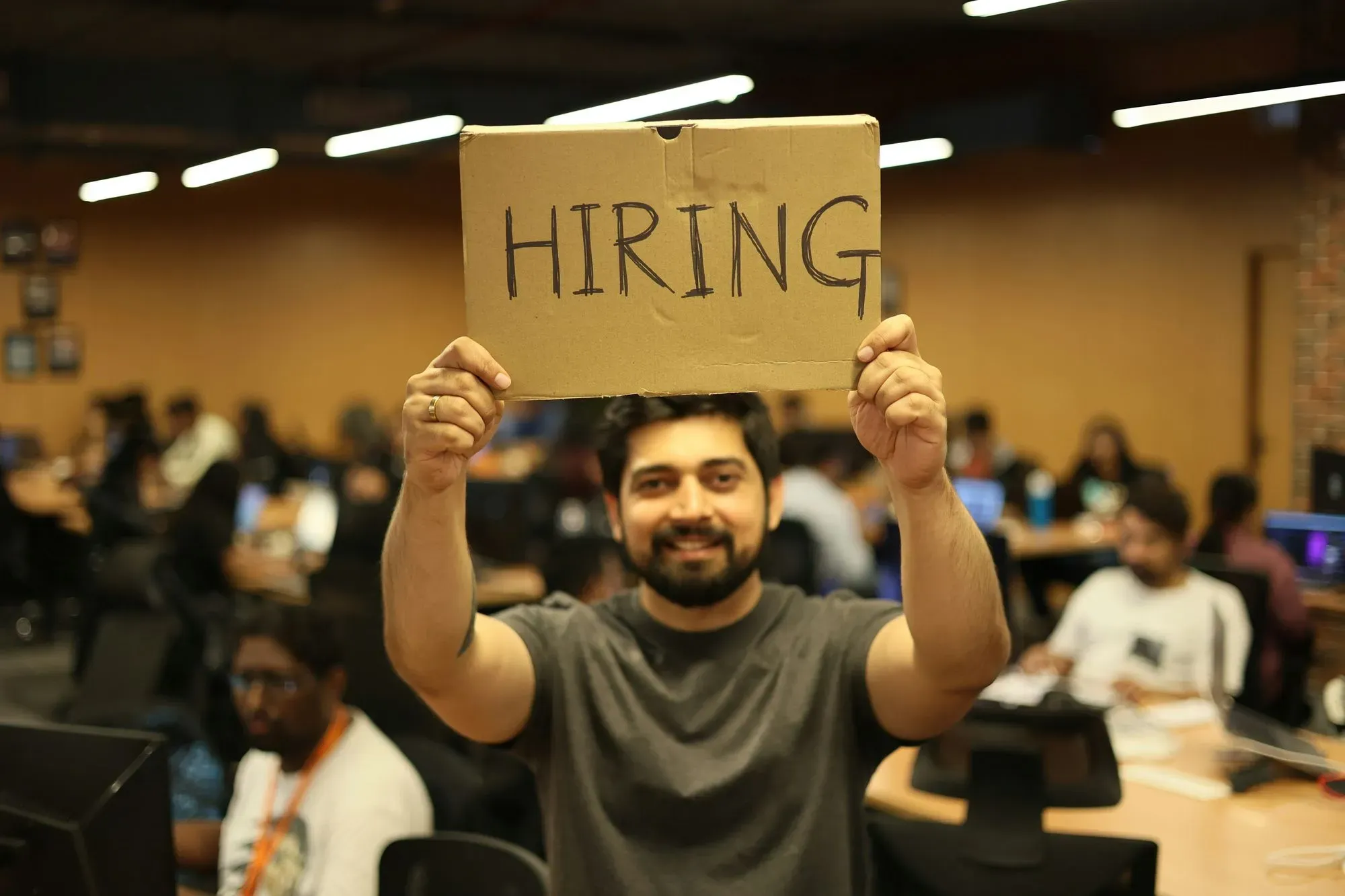 How Modern Recruiters Are Booking More Candidate Calls with Less Effort