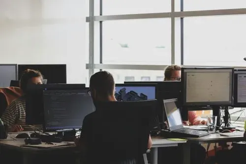 Top 5 Benefits of White-Label LinkedIn Outreach Software for Marketing Agencies in 2025