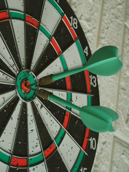 Why Decision-Makers Ignore 90% of LinkedIn Messages (And What Gets Through)
